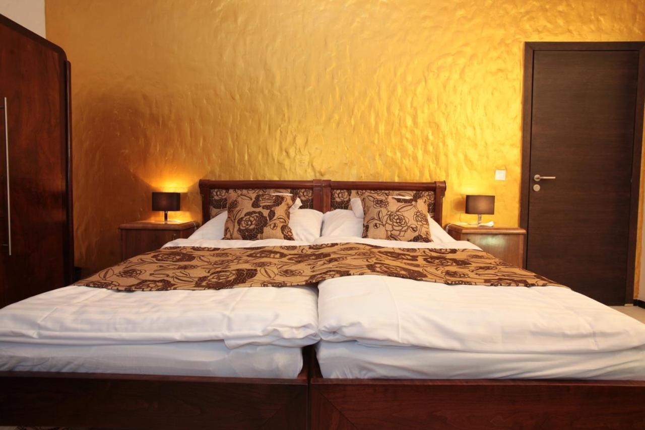 Parliament Penthouse Boutique B&B Budapest Exteriör bild