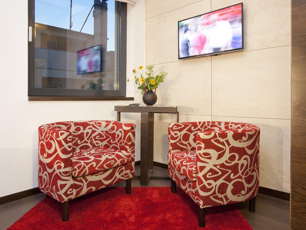 Parliament Penthouse Boutique B&B Budapest Rum bild