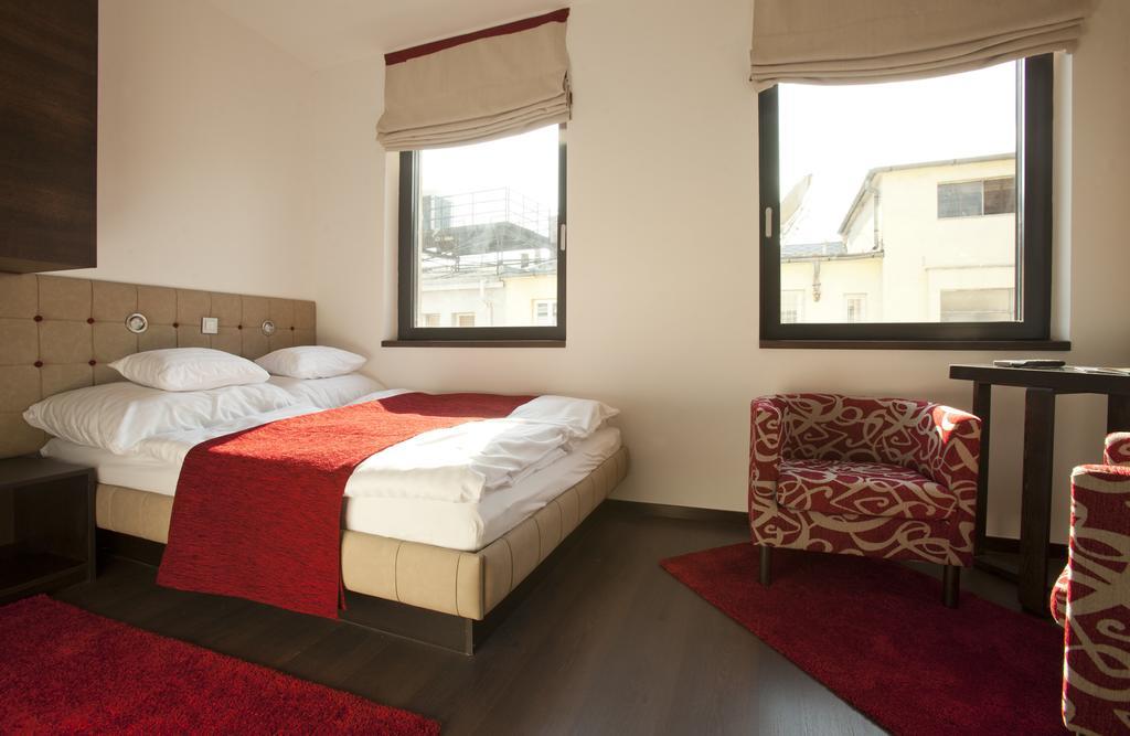 Parliament Penthouse Boutique B&B Budapest Rum bild