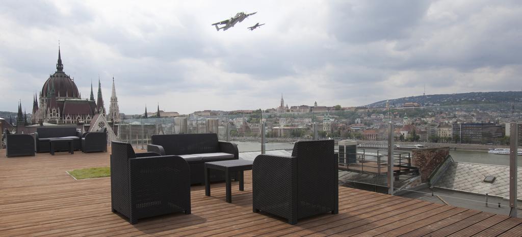 Parliament Penthouse Boutique B&B Budapest Exteriör bild