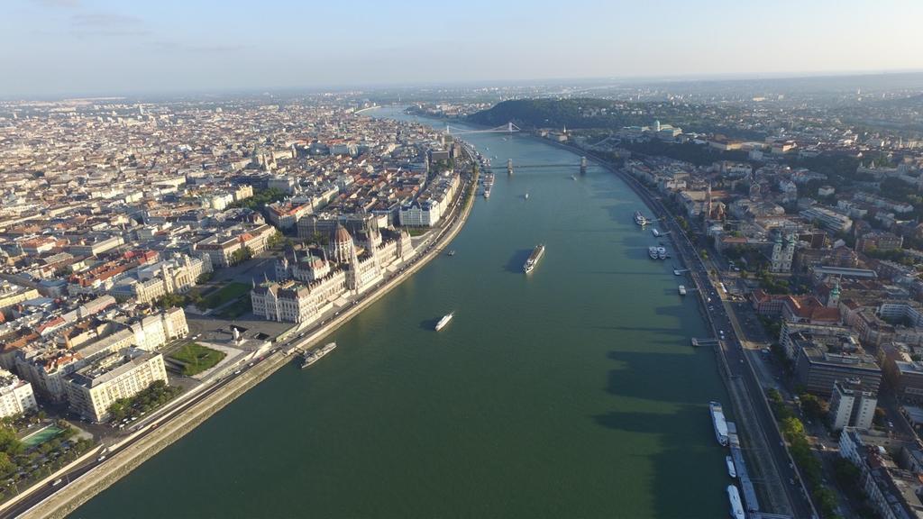 Parliament Penthouse Boutique B&B Budapest Exteriör bild
