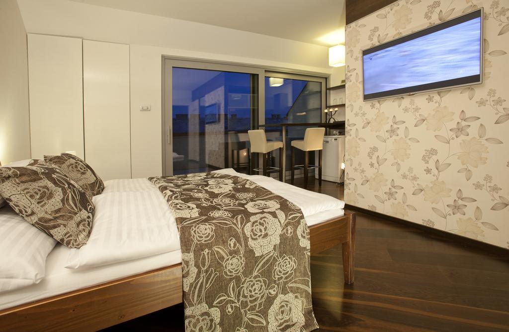 Parliament Penthouse Boutique B&B Budapest Rum bild