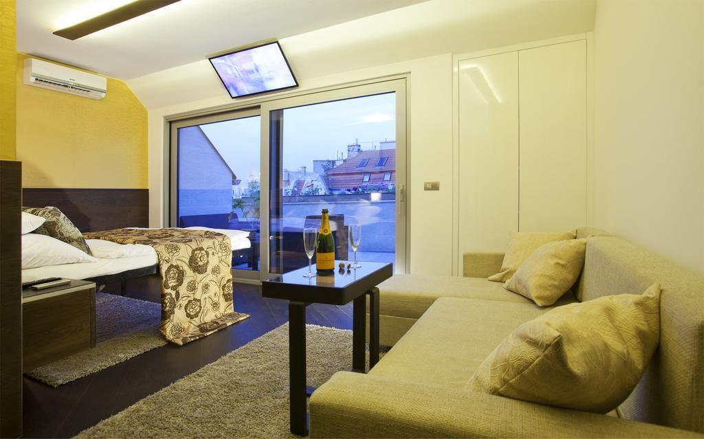 Parliament Penthouse Boutique B&B Budapest Rum bild