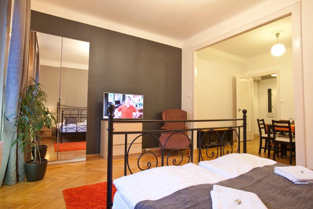 Parliament Penthouse Boutique B&B Budapest Exteriör bild