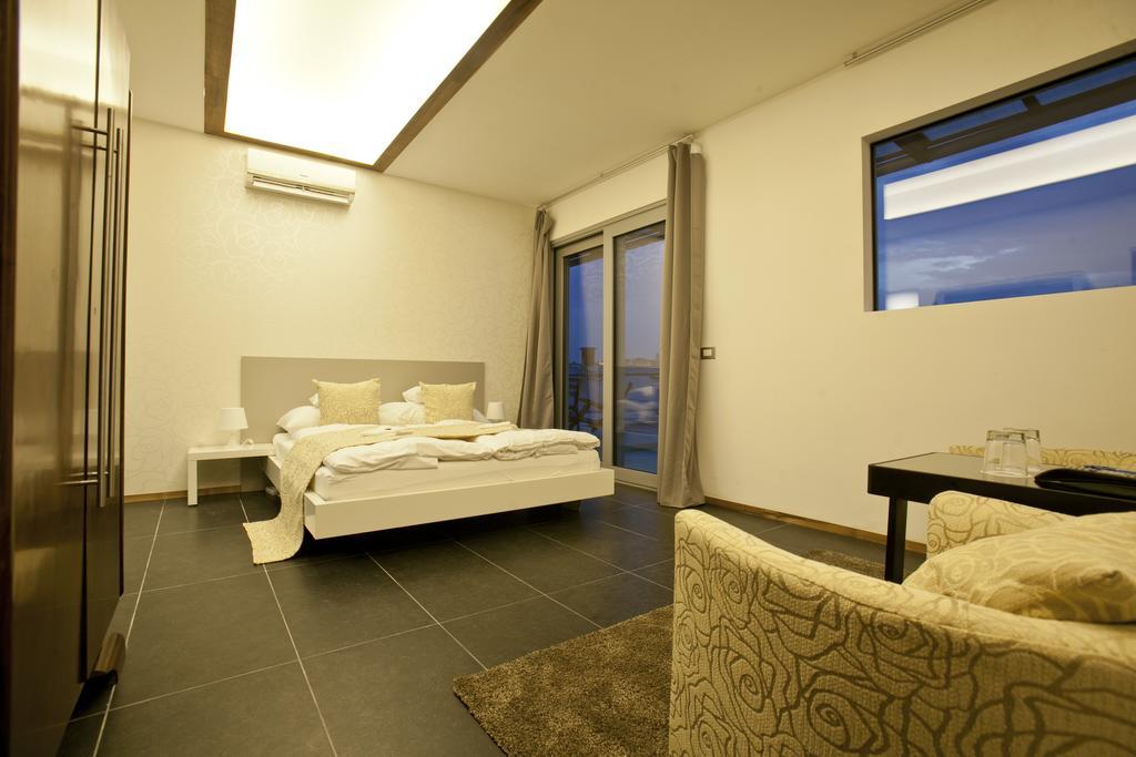 Parliament Penthouse Boutique B&B Budapest Exteriör bild
