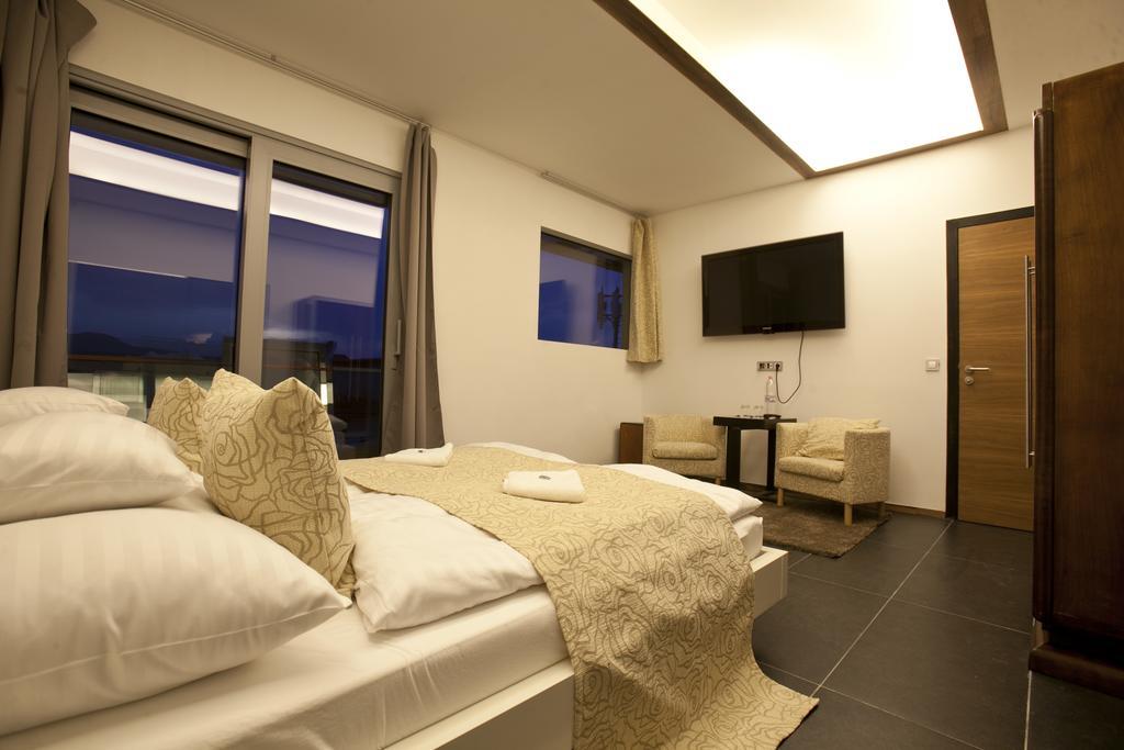 Parliament Penthouse Boutique B&B Budapest Exteriör bild